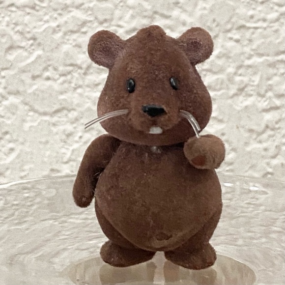 CALICO CRITTERS Lil Woodzeez Waterwaggle Beaver Family Figures - Picture 9 of 10